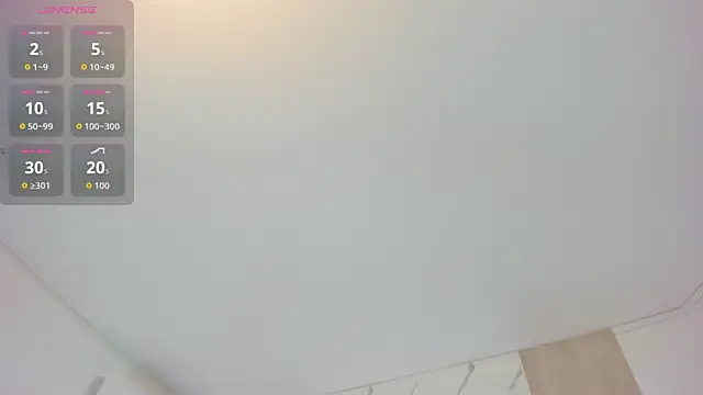 Snapshot of EmiliWilliams chatting on 02/04/26, 10:58 EmiliWilliams online show from 02/04/26, 10:58