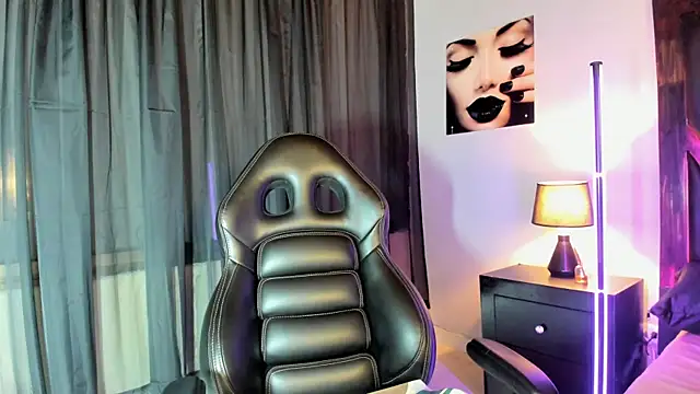 Snapshot of EmiliWilliams chatting on 02/20/26, 09:48 EmiliWilliams online show from 02/20/26, 09:48