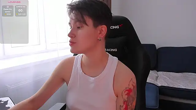 Snapshot of JessieFlower chatting on 11/22/25, 09:30 JessieFlower online show from 11/22/25, 09:30