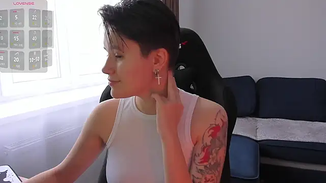 Snapshot of JessieFlower chatting on 11/30/25, 08:40 JessieFlower online show from 11/30/25, 08:40