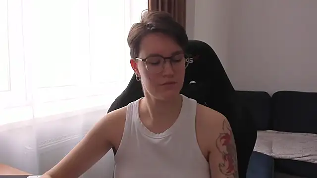 JessieFlower online show from 04/05/26, 08:00