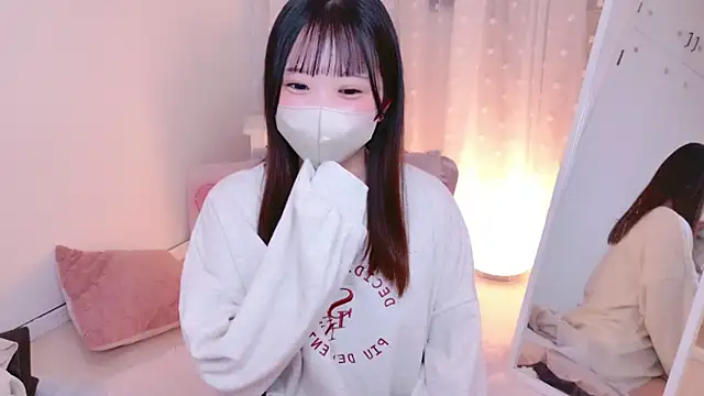 Snapshot of HONO_cha chatting on 12/10/24, 11:11 HONO cha online show from 12/10/24, 11:11