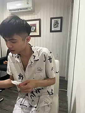 mumuowl online show from 09/18/25, 06:10