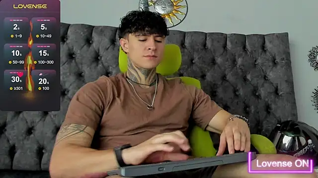 Jeins carter online show from 02/17/25, 01:32