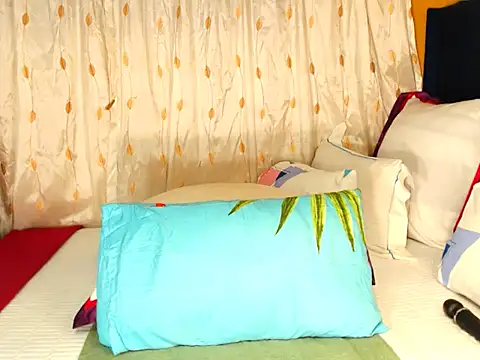 ChloeTyler23 online show from 03/07/25, 05:18