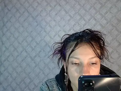 Emma-Wilson online show from 03/31/26, 12:05