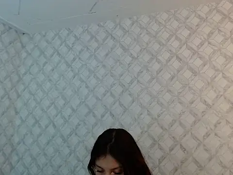 Emma-Wilson online show from 04/10/26, 04:50