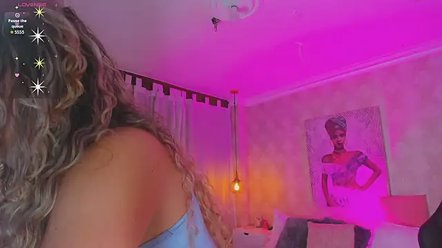 Shantall   online show from 09/13/25, 10:59