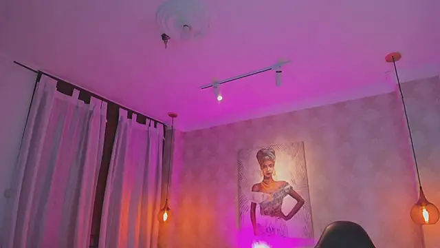 Shantall   online show from 01/12/26, 11:15