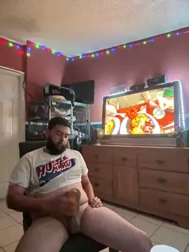 bigdickgio6923 online show from 12/18/24, 09:51