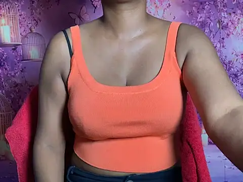 Snapshot of Sexy_trisha__7 chatting on 07/16/26, 06:03 Sexy trisha 7 online show from 07/16/26, 06:03