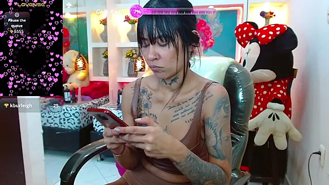 lorenapinto online show from 09/18/25, 01:40