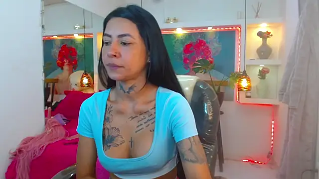 lorenapinto online show from 10/09/25, 02:53