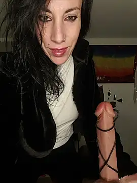 freyamoret online show from 04/05/26, 02:42