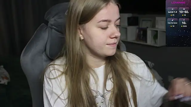 candy maggie online show from 12/07/24, 02:24