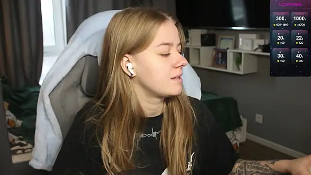 candy maggie online show from 12/09/24, 10:32