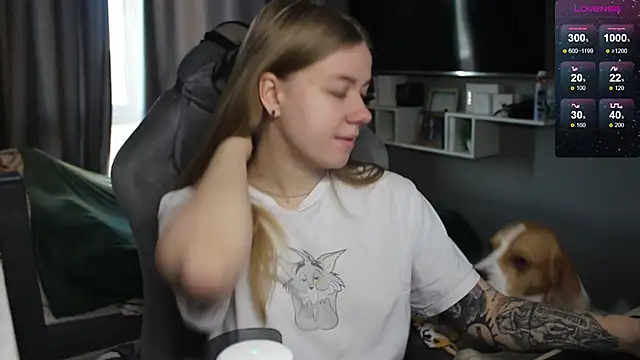 candy maggie online show from 12/13/24, 09:35