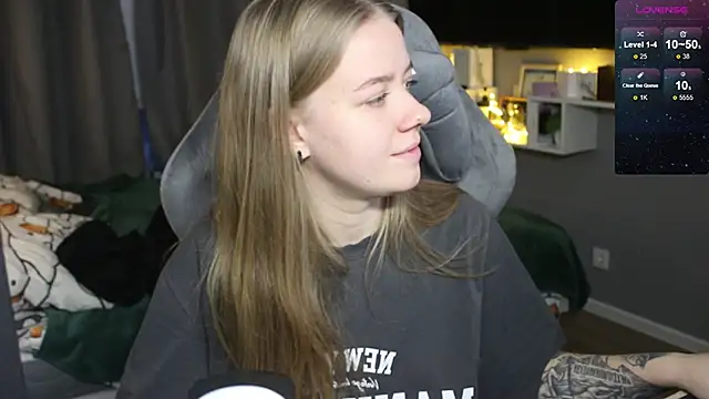 candy maggie online show from 12/16/24, 01:22