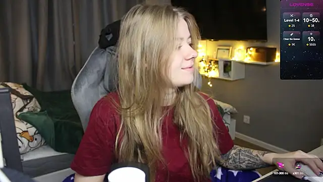 candy maggie online show from 12/28/24, 09:09