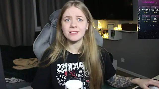 candy maggie online show from 01/06/25, 04:34