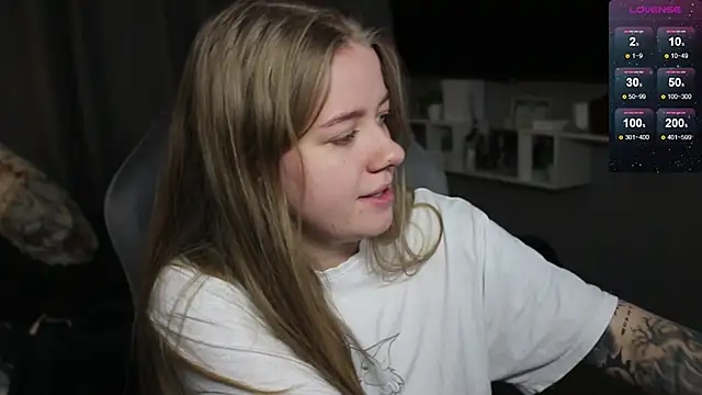 candy maggie online show from 01/13/25, 05:12