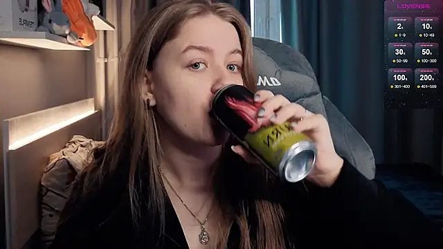 candy maggie online show from 01/27/25, 11:32