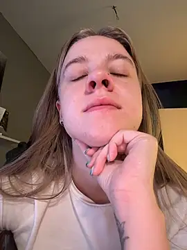 candy maggie online show from 11/24/25, 05:40