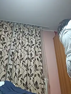 Snapshot of KristenVega chatting on 02/04/25, 07:11 KristenVega online show from 02/04/25, 07:11