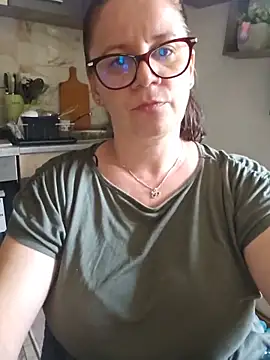 Snapshot of KristenVega chatting on 06/22/26, 02:14 KristenVega online show from 06/22/26, 02:14