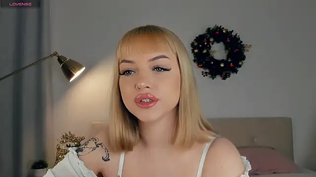 KateDolphin online show from 12/13/24, 04:49