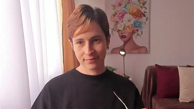 Snapshot of cuddlingbunny chatting on 03/10/25, 07:50 cuddlingbunny online show from 03/10/25, 07:50