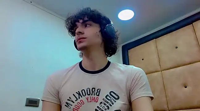 Sr BonnyEthan online show from 12/19/24, 01:29