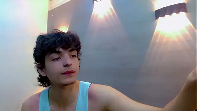 Sr BonnyEthan online show from 12/17/25, 01:50