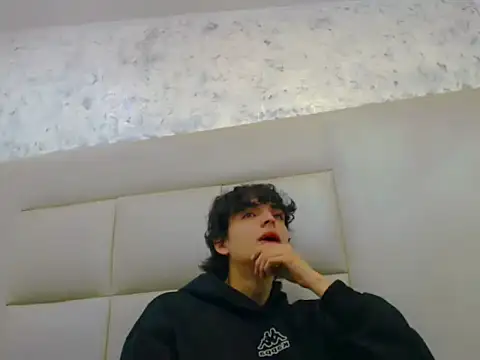 Sr BonnyEthan online show from 02/08/26, 01:47