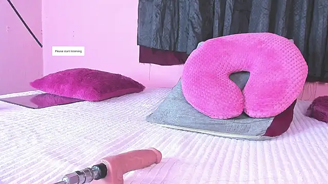 Snapshot of cloe_bridgee chatting on 06/03/26, 01:08 cloe bridgee online show from 06/03/26, 01:08