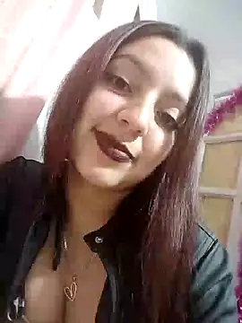 Snapshot of Isa-Jones chatting on 12/29/24, 01:02 Isa-Jones online show from 12/29/24, 01:02