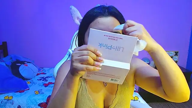 Snapshot of Isa-Jones chatting on 10/11/25, 11:36 Isa-Jones online show from 10/11/25, 11:36