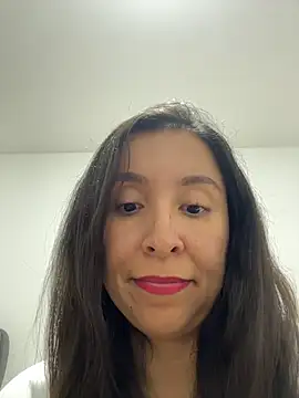 Snapshot of emely_sexx20 chatting on 06/16/26, 02:25 emely sexx20 online show from 06/16/26, 02:25