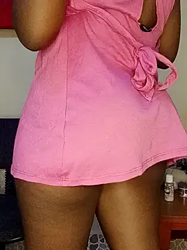 Snapshot of Mayah19 chatting on 02/28/25, 01:47 Mayah19 online show from 02/28/25, 01:47