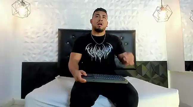 BrianMalonee online show from 03/14/25, 01:02