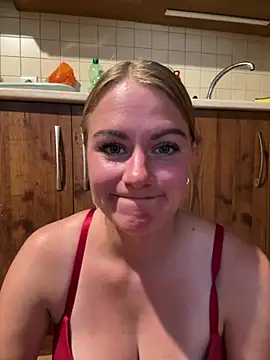 selenaluvv online show from 07/18/26, 11:03