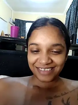 Indianqueen03 online show from 09/28/25, 09:09