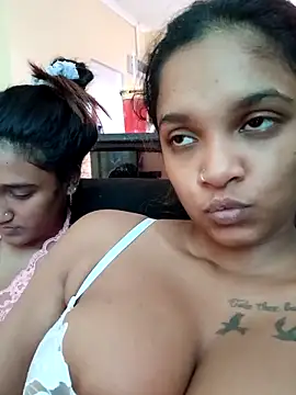 Indianqueen03 online show from 10/05/25, 11:52