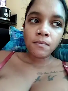 Indianqueen03 online show from 12/01/25, 02:11