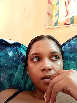 Indianqueen03 online show from 05/06/26, 12:32