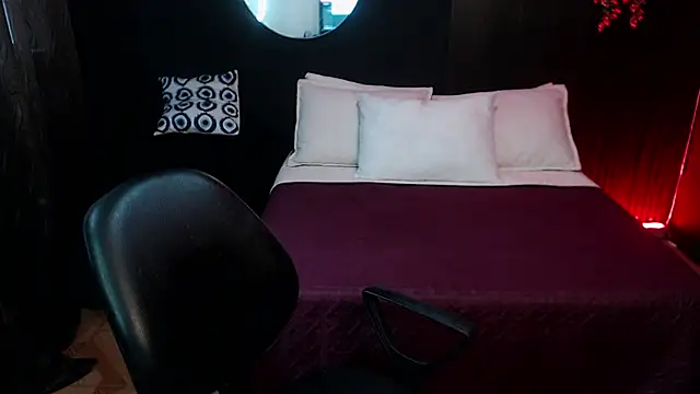 pretty cristal69 online show from 01/16/26, 12:42