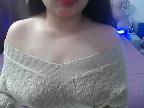 Mochi Soft online show from 02/11/25, 07:02