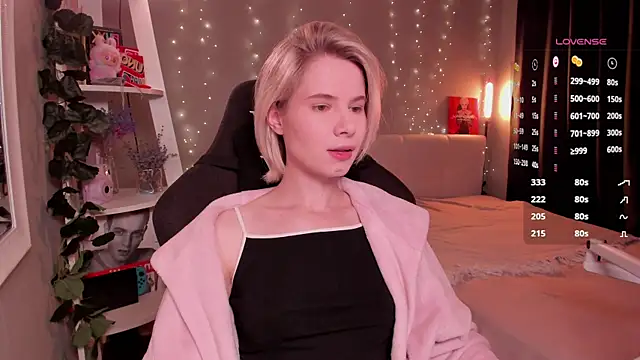 Snapshot of enigma_mia chatting on 09/27/25, 09:36 enigma mia online show from 09/27/25, 09:36