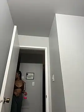 Your Paris online show from 02/04/25, 02:39