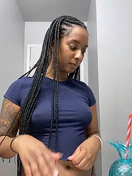 Your Paris online show from 02/14/25, 06:51